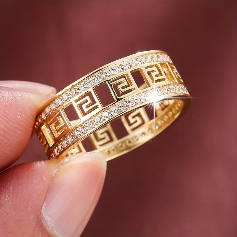 Minimalist S-Shaped Design Inlaid with Zirconia Ladies Rings.