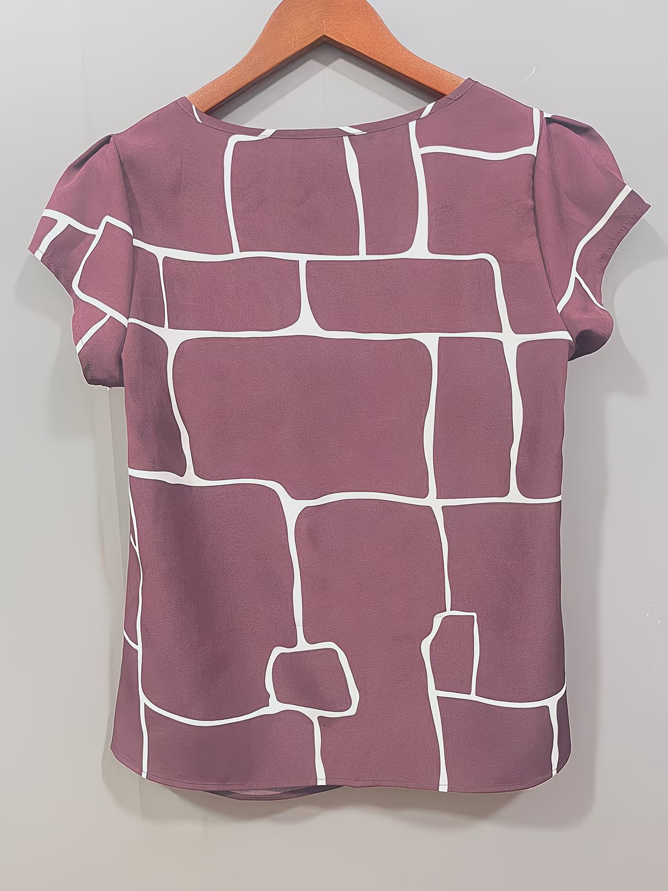 Modern Crew Neck Geometric Shirt.