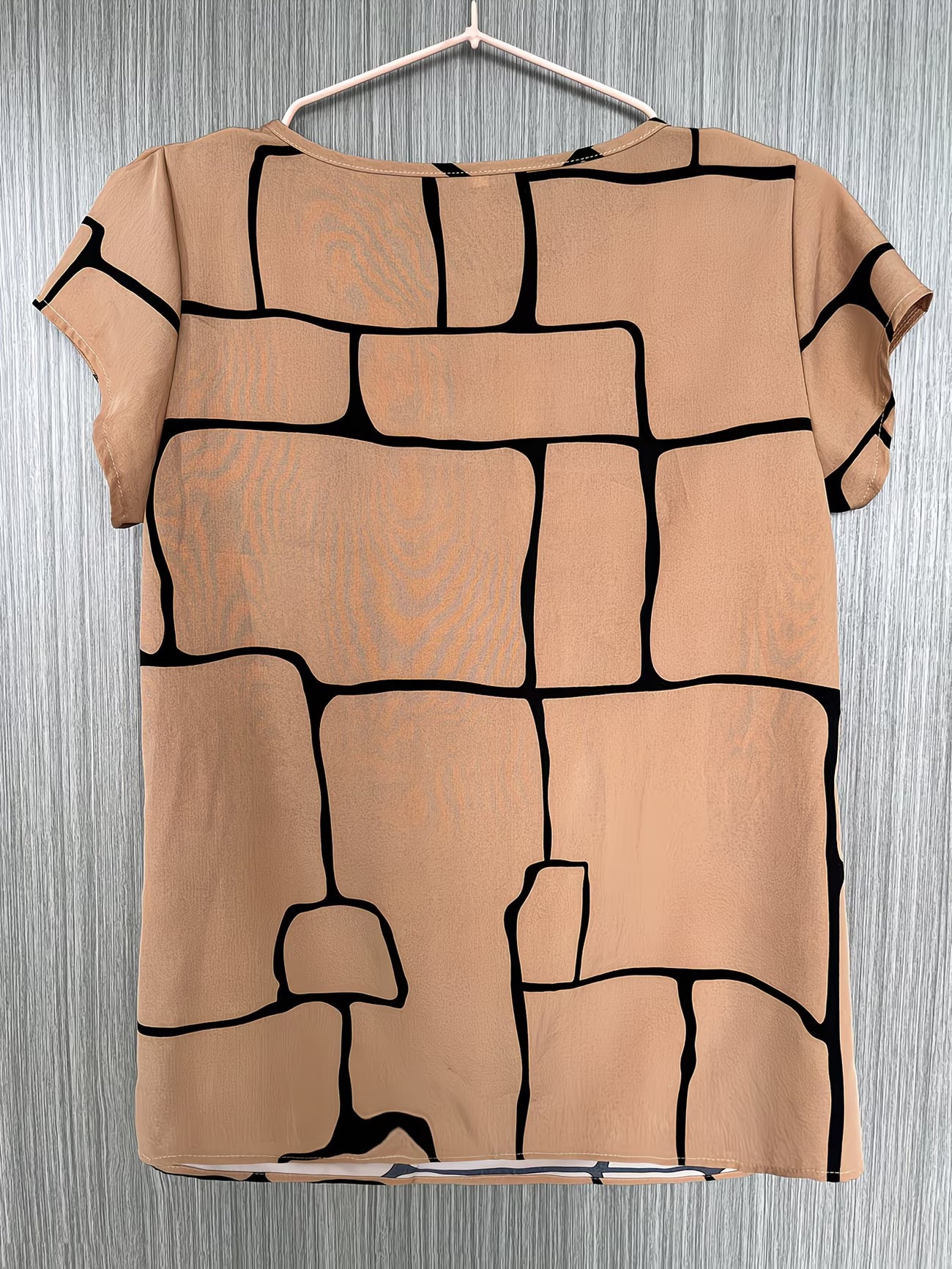 Modern Crew Neck Geometric Shirt.