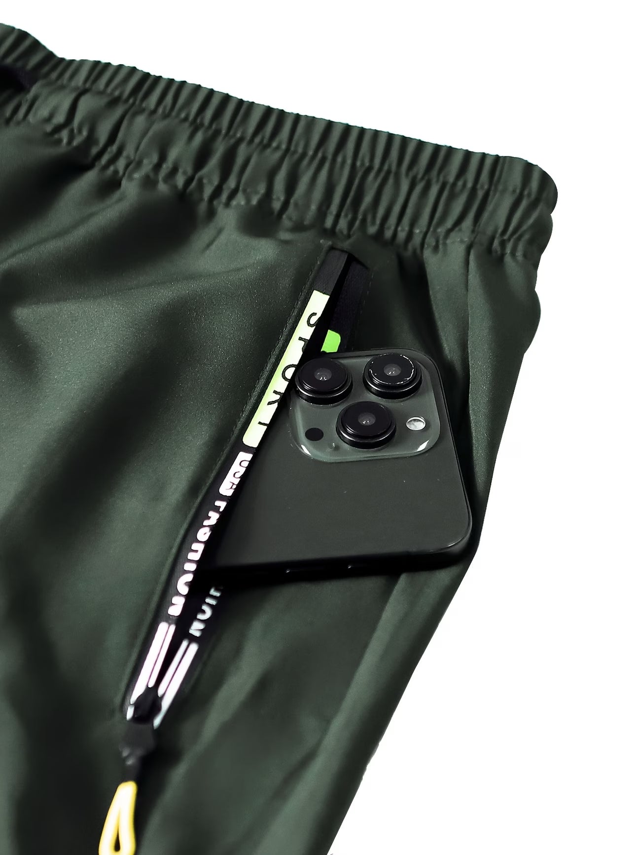 Multi-Pocket Straight-Leg Cargo Pant.