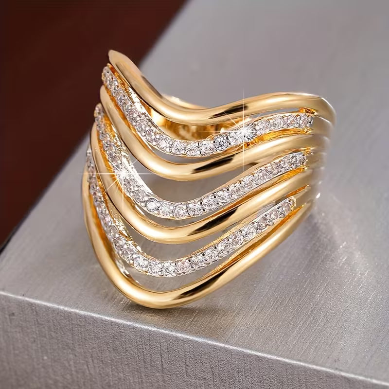 Multiple Lines Wavy Luxurious Copper Material with Wide Surface Rings.