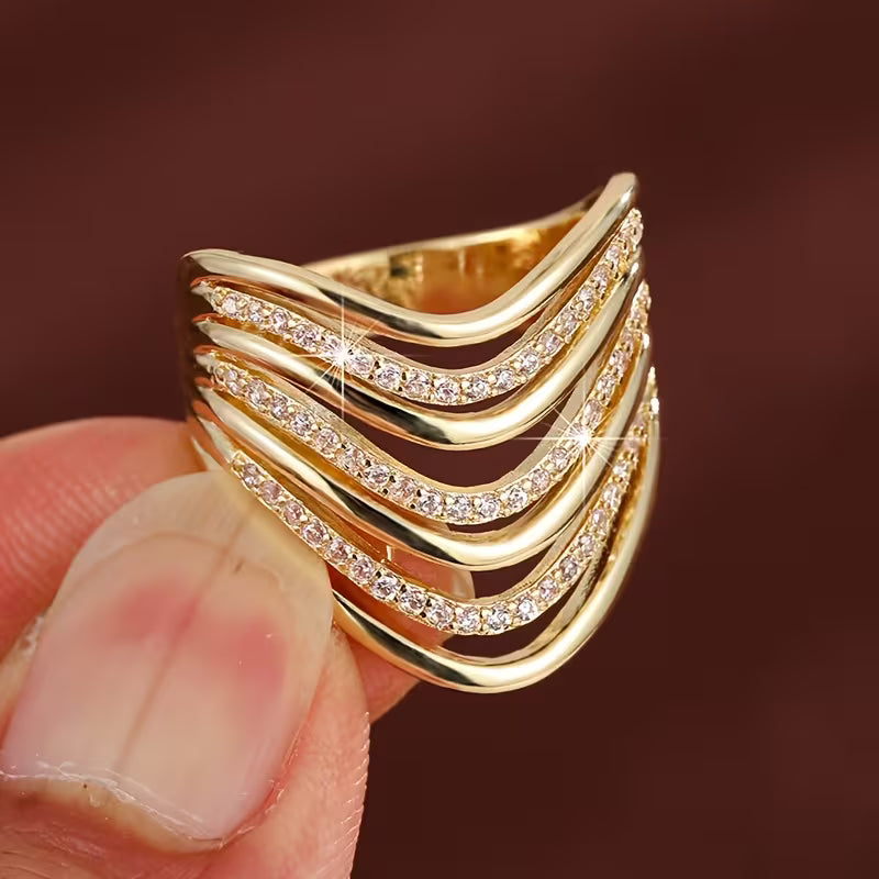 Multiple Lines Wavy Luxurious Copper Material with Wide Surface Rings.