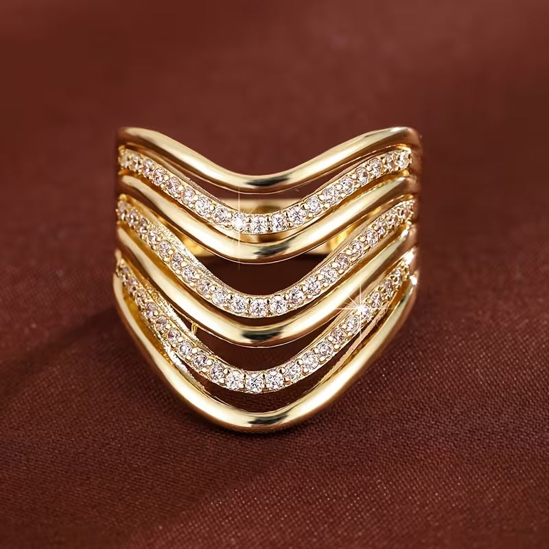 Multiple Lines Wavy Luxurious Copper Material with Wide Surface Rings.