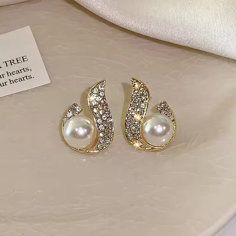 Pair French-Style Elegant Minimalist Large Statement Earrings.