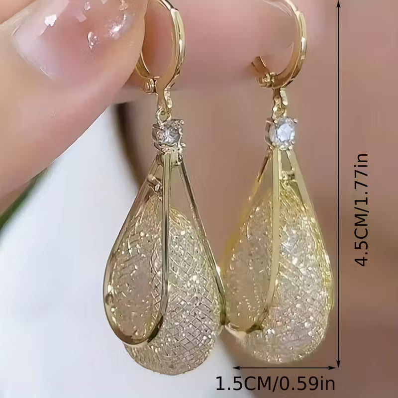 Pair of Elegant Golden Mesh Drop Earrings.