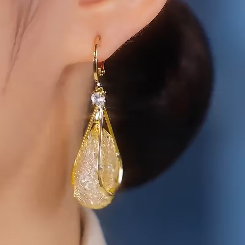Pair of Elegant Golden Mesh Drop Earrings.