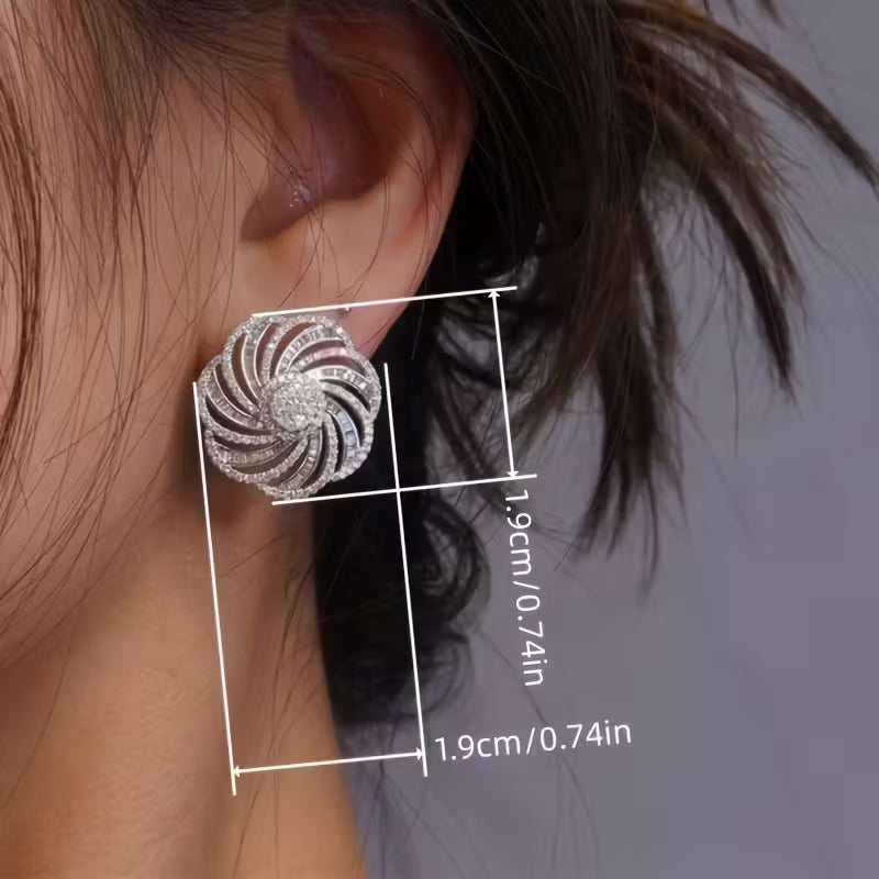 Pair of Exquisite and Luxurious Fashion Stud Earrings.
