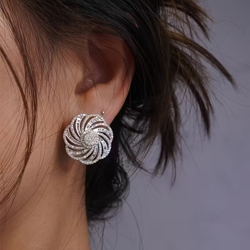 Pair of Exquisite and Luxurious Fashion Stud Earrings.