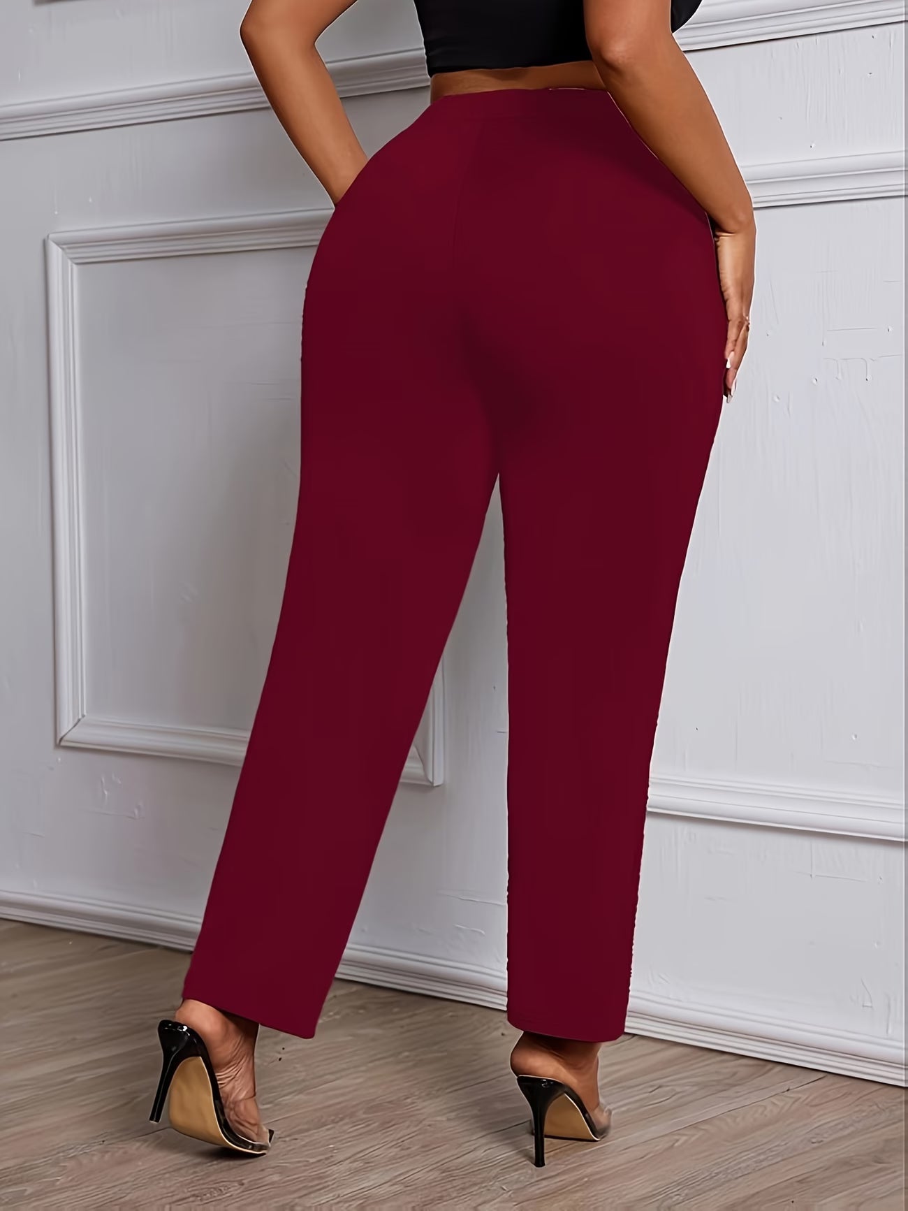 Plus Size Elegant Straight-Leg Trouser.