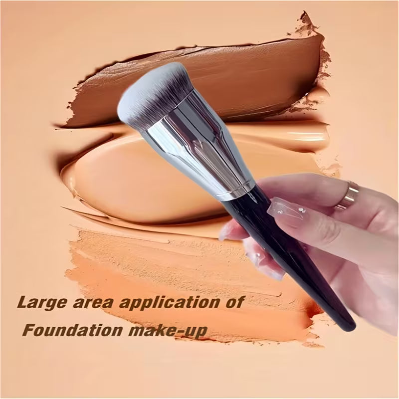 Professional Foundation Brush Suitable for Skin Types.