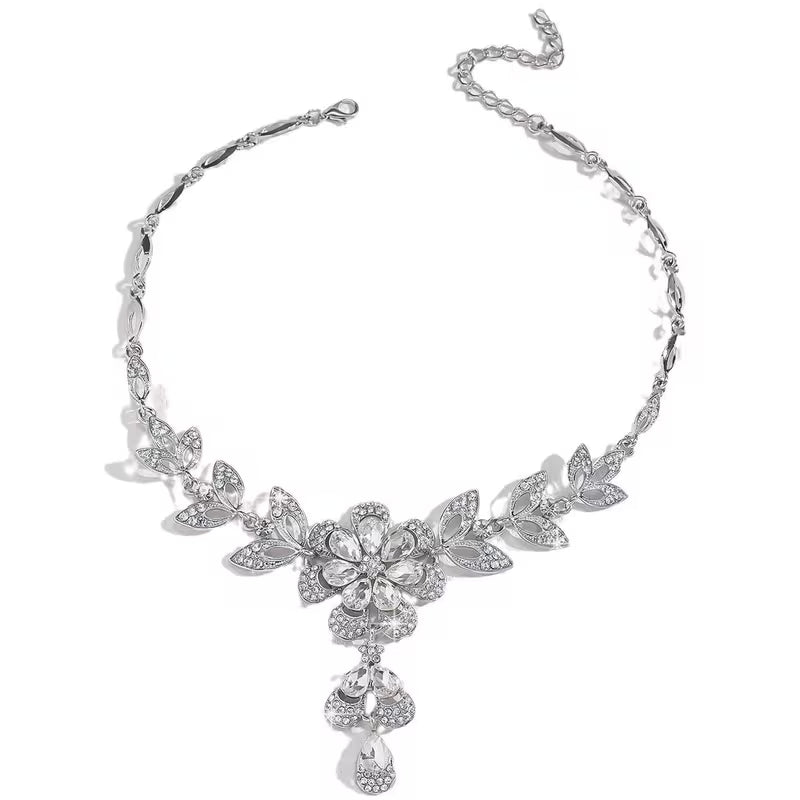 Retro Glamour Jewelry Set.