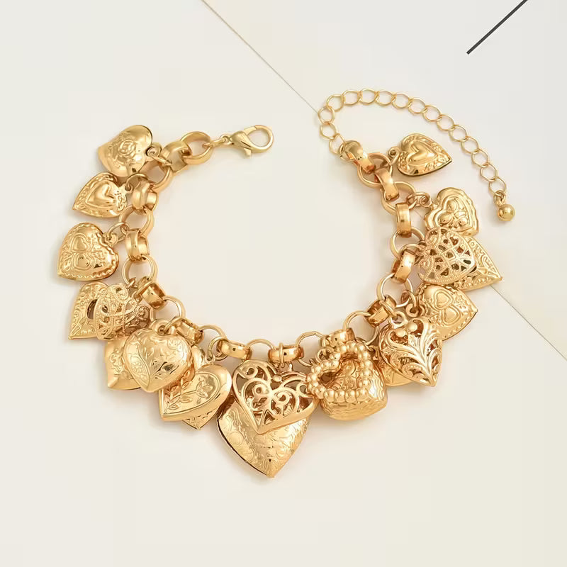 Retro Hollow Love Shape Bracelet.
