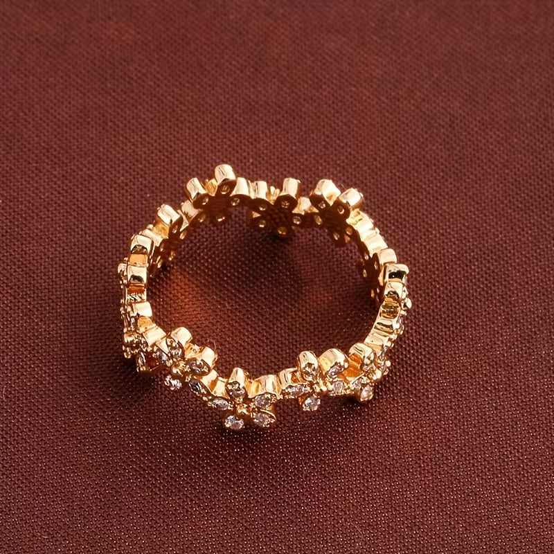 Silvered Chrysanthemum Wreath White K Plated Floral Rings.