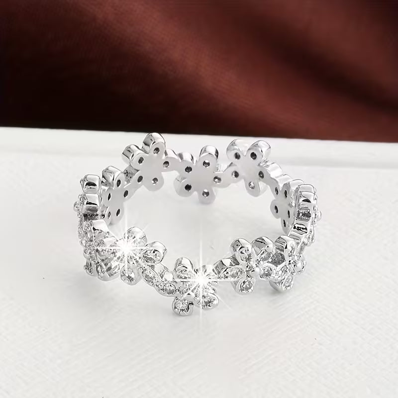 Silvered Chrysanthemum Wreath White K Plated Floral Rings.