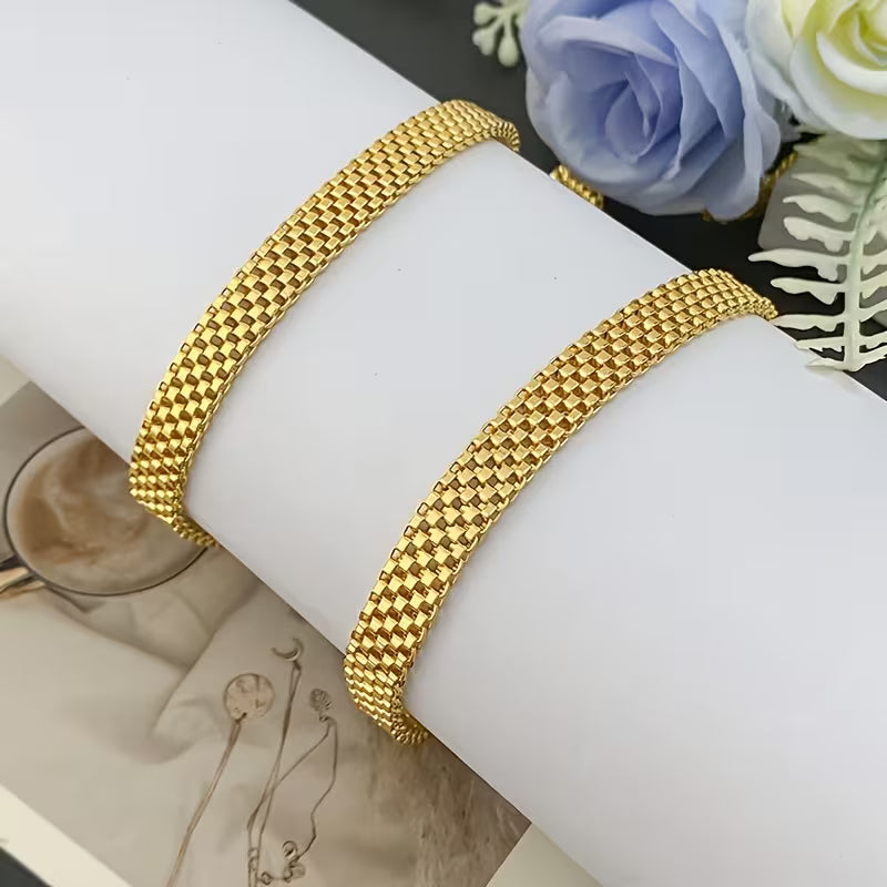 Simple Urban Fashion Necklace, Earrings & Bracelet Set.