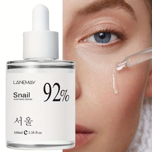 Snail Mucin Serum for Plump And Hydrate Skin.