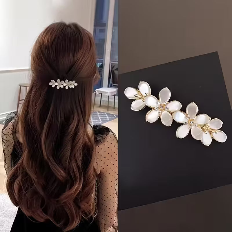Solid Color Alloy material Elegant Floral Hairpin.