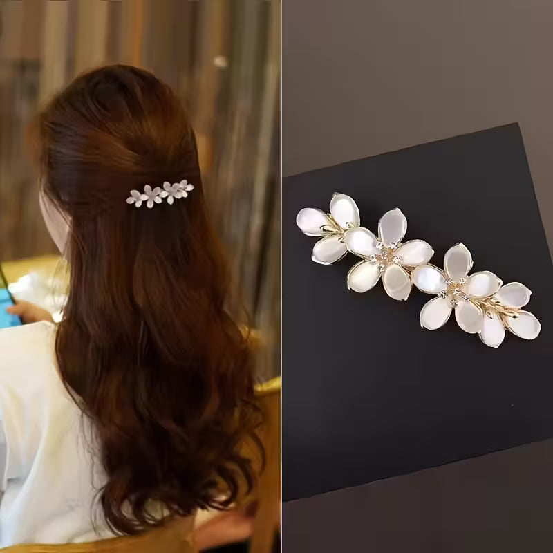 Solid Color Alloy material Elegant Floral Hairpin.