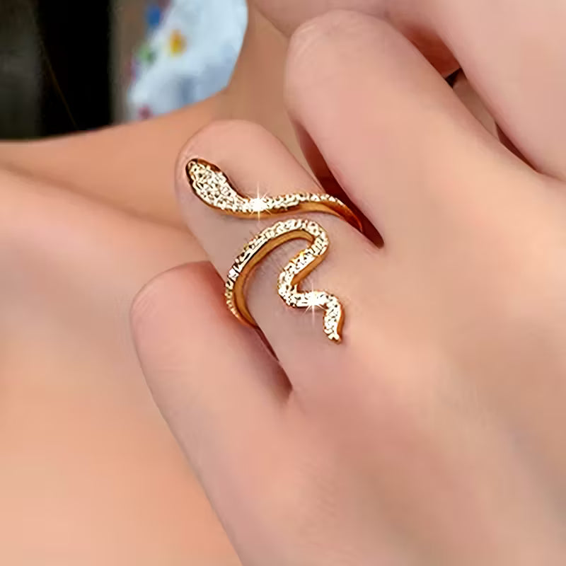 Stylish And Minimalist Snake-Shaped Luxury Rings.