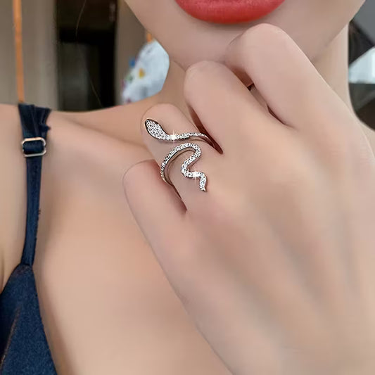 Stylish And Minimalist Snake-Shaped Luxury Rings.
