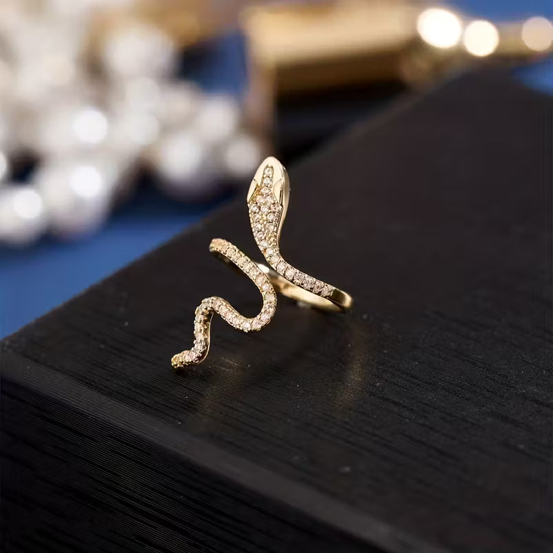 Stylish And Minimalist Snake-Shaped Luxury Rings.