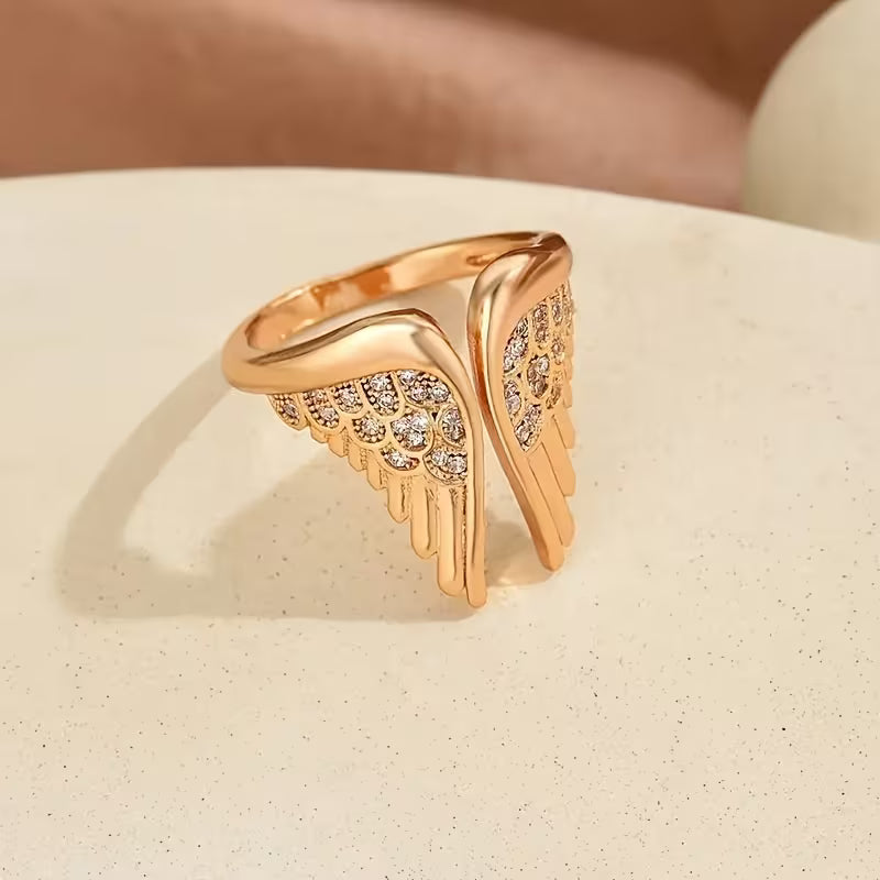 Stylish Angel Wing Adjustable Golden Rings.