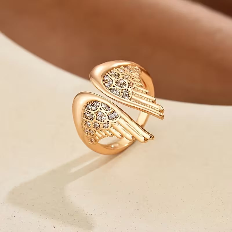 Stylish Angel Wing Adjustable Golden Rings.