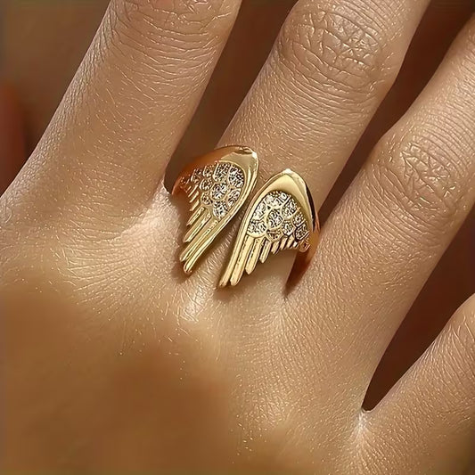 Stylish Angel Wing Adjustable Golden Rings.