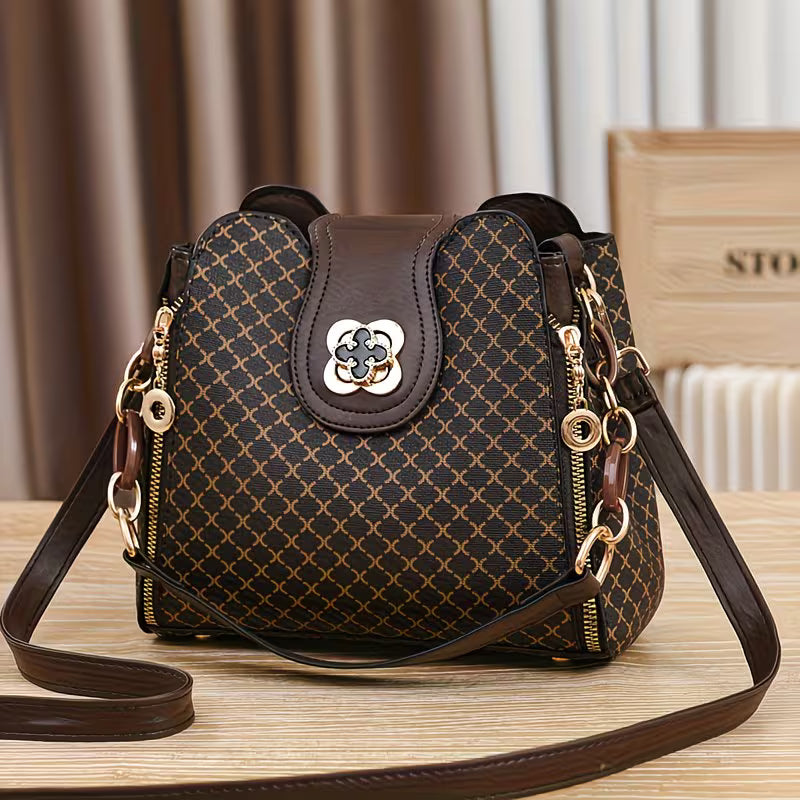 Stylish Tote Bag for Is Trendy And Fashionable.