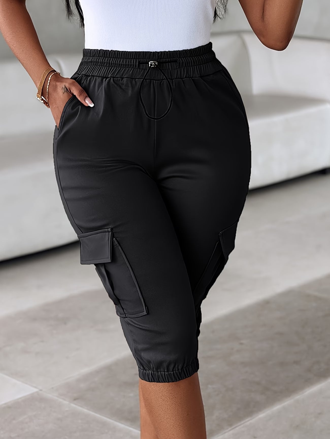 Three-Quarter Cargo Capris.