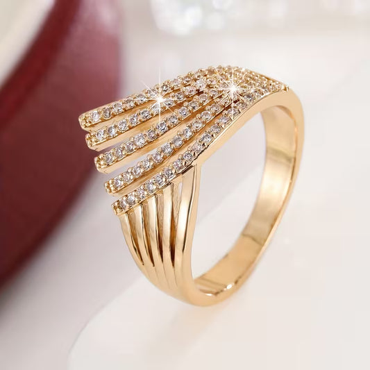 Trendy And Fashionable with a Sense of Light Luxury Ring.