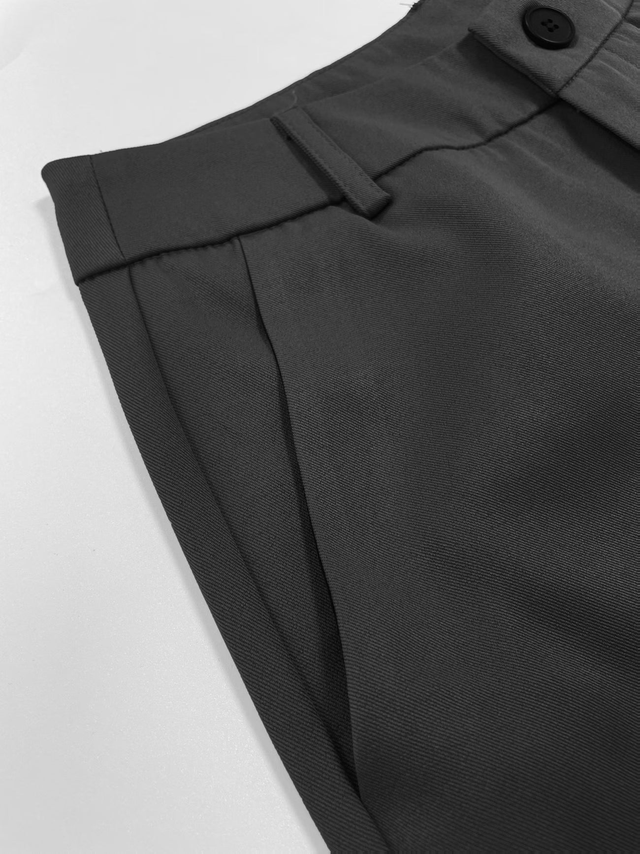 Vintage-Inspired Straight-Leg Suit Pant.