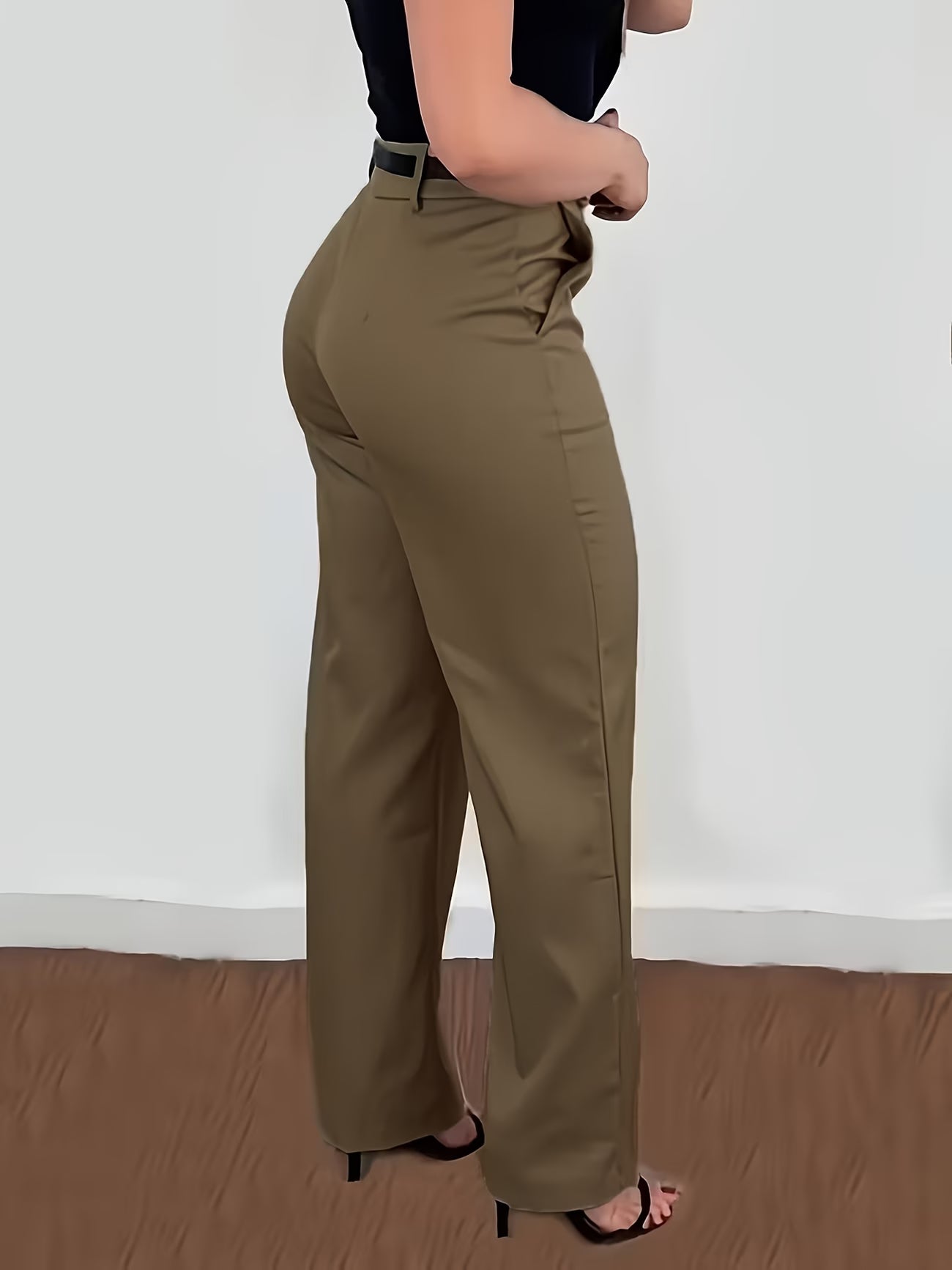 Vintage-Inspired Straight-Leg Suit Pant.