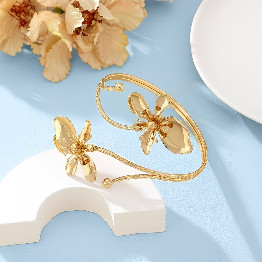 Vintage "Botanical Wrap" Irregular Bangle.