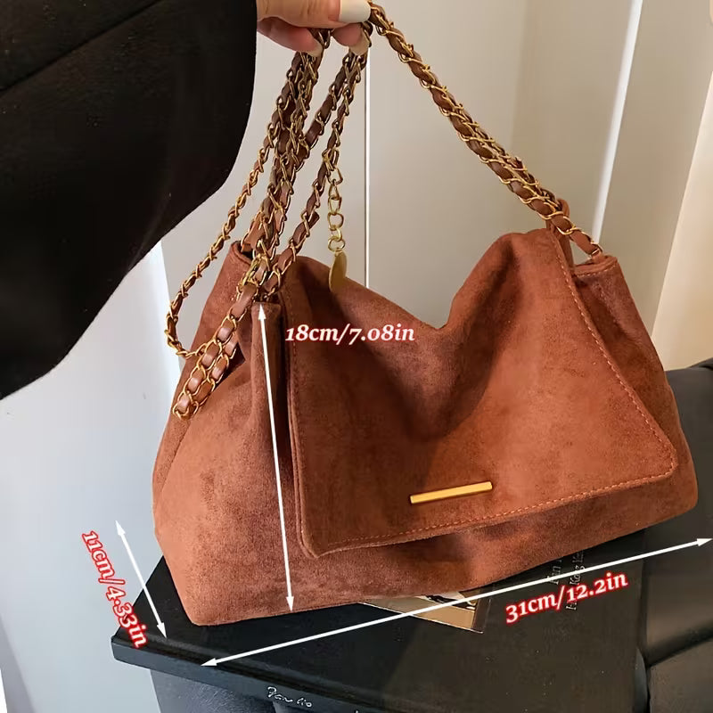 Vintage Relaxed Style with Golden Chain Single-Shoulder Bags.