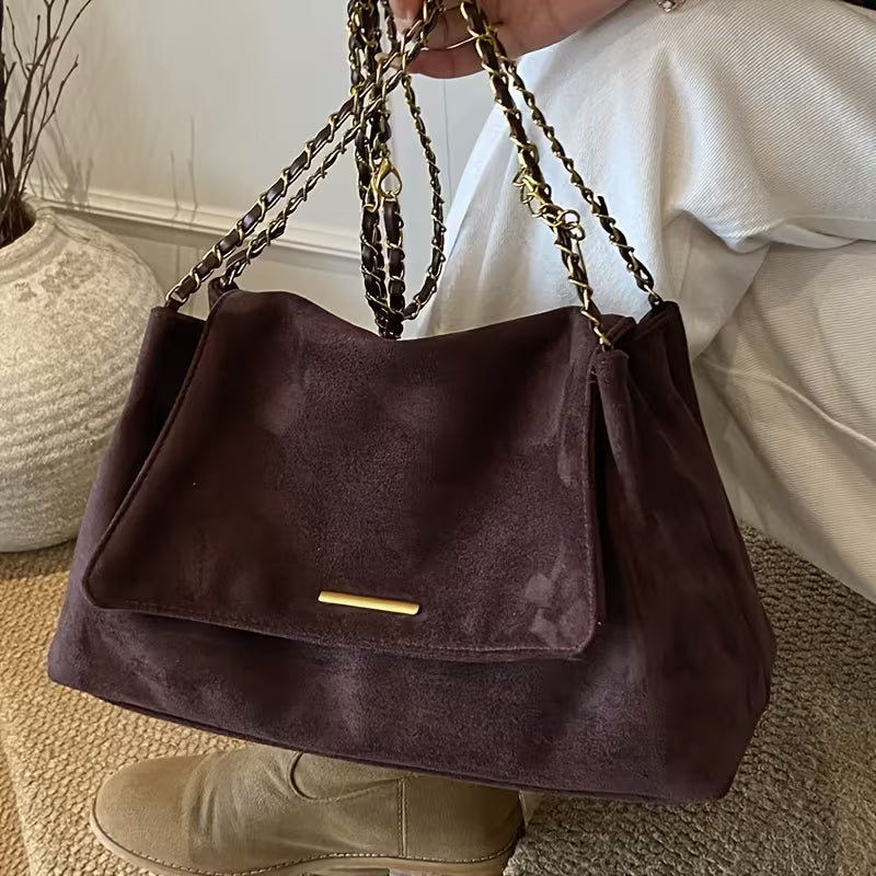 Vintage Relaxed Style with Golden Chain Single-Shoulder Bags.