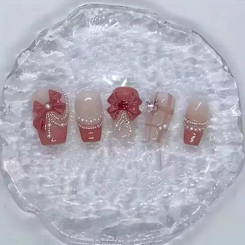 Wealthy Princess Gradient Nails.