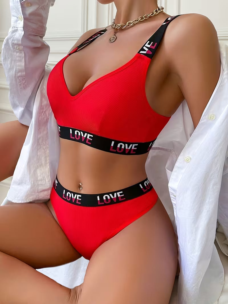 Wireless Letter-Print Bra & V-String.