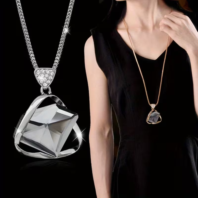 Women's Fashion Sweater Chain Necklace.