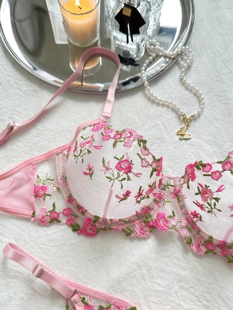 Women's Pink Floral Lingerie Set.