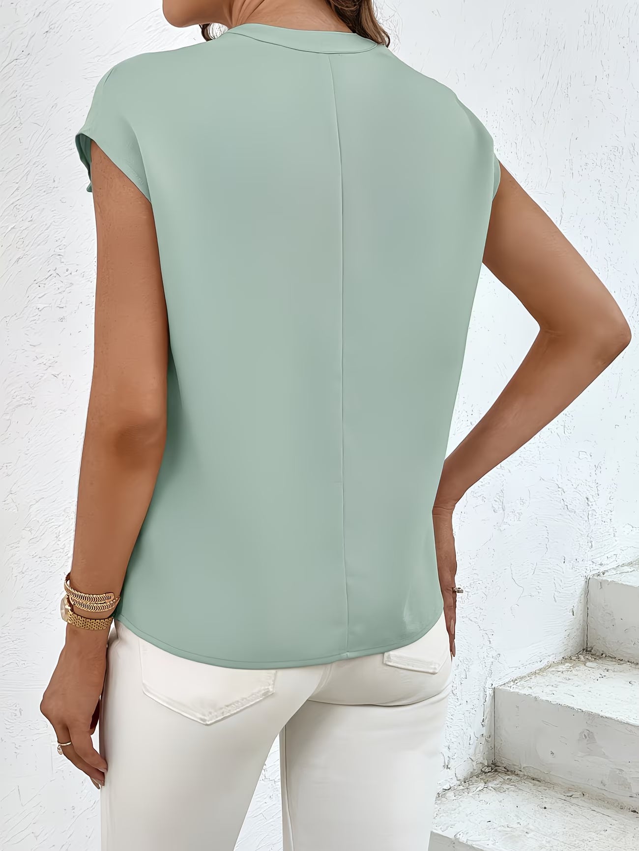 Women’s Woven Utility Short-Sleeve Shirt.