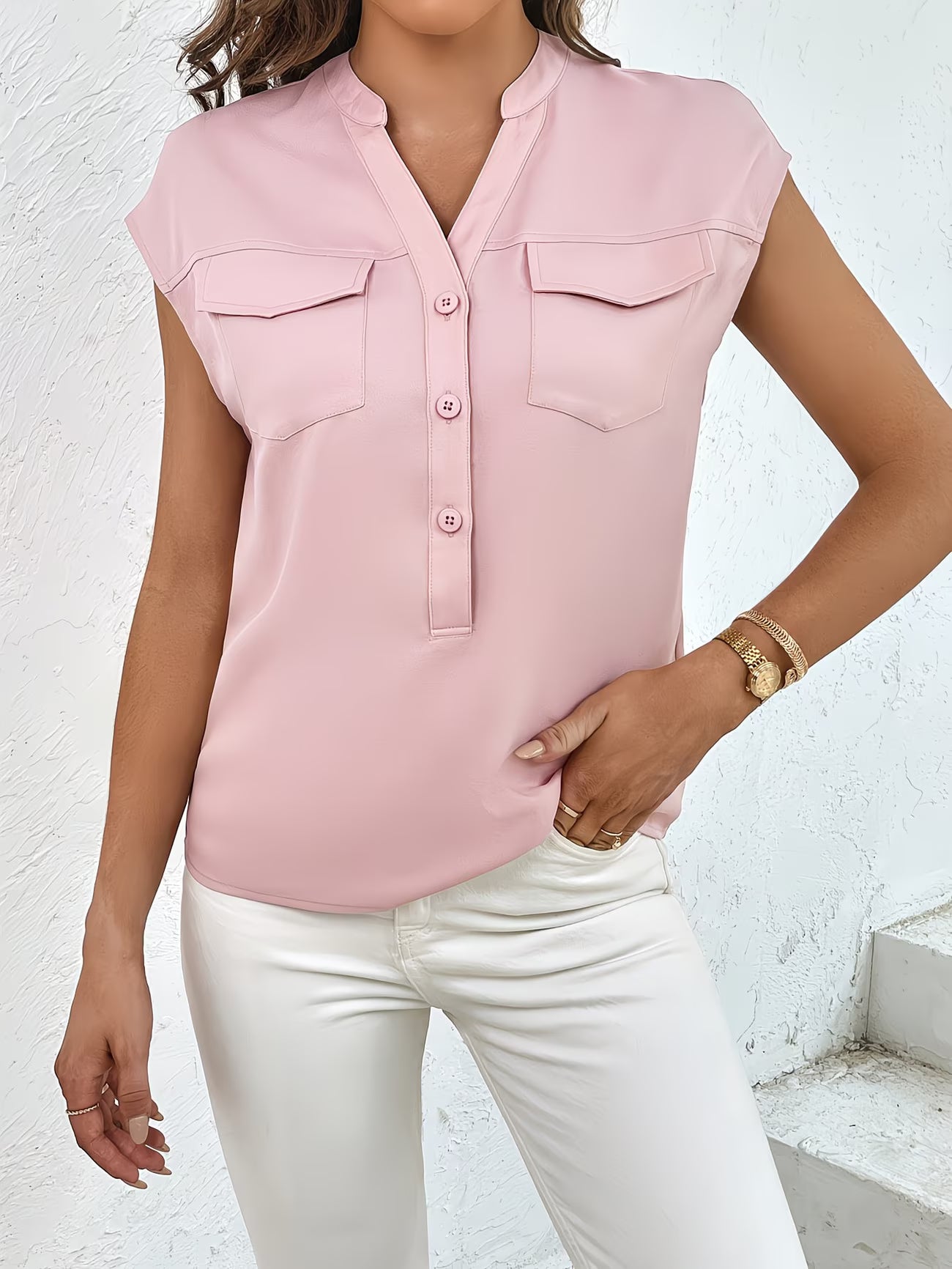 Women’s Woven Utility Short-Sleeve Shirt.