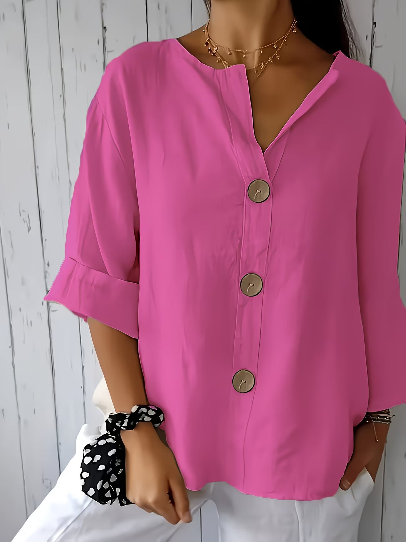 Women’s Elegant Button-Detail Vacation Shirt.